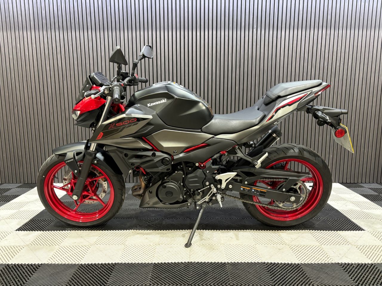 Used Kawasaki Z550 for sale - 78435109: Photo 9