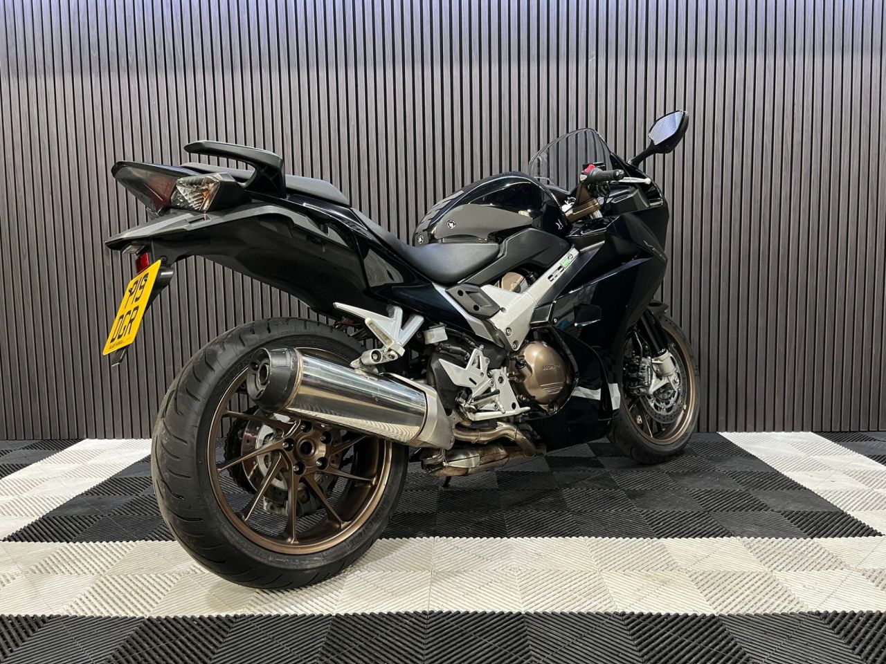 Used Honda VFR800F for sale - 78434437: Photo 11
