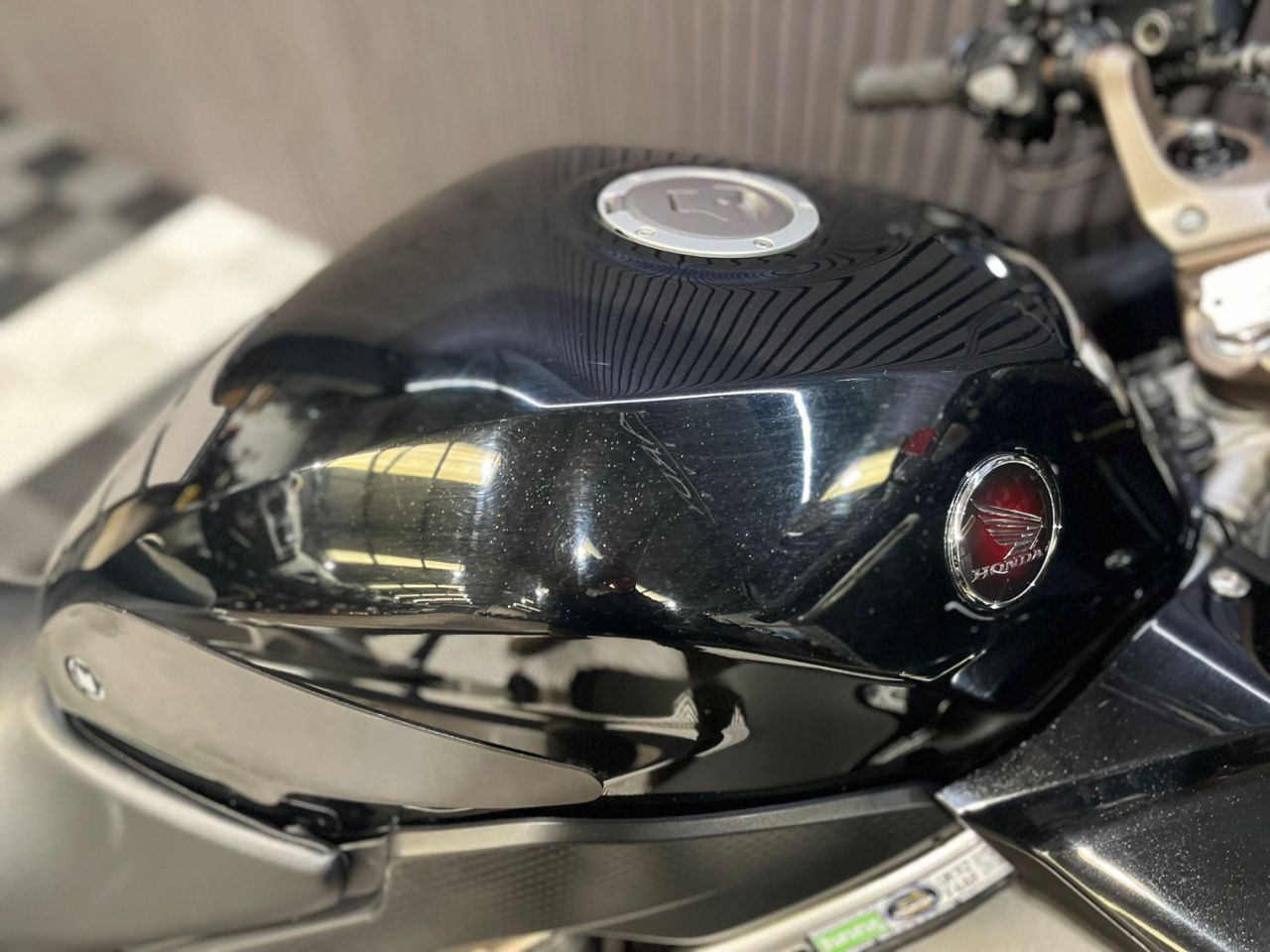 Used Honda VFR800F for sale - 78434437: Photo 16