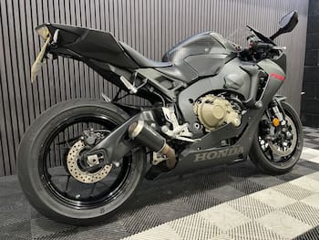 Used Honda CBR1000RR Fireblade undefined for sale - bike-79607056: Photo