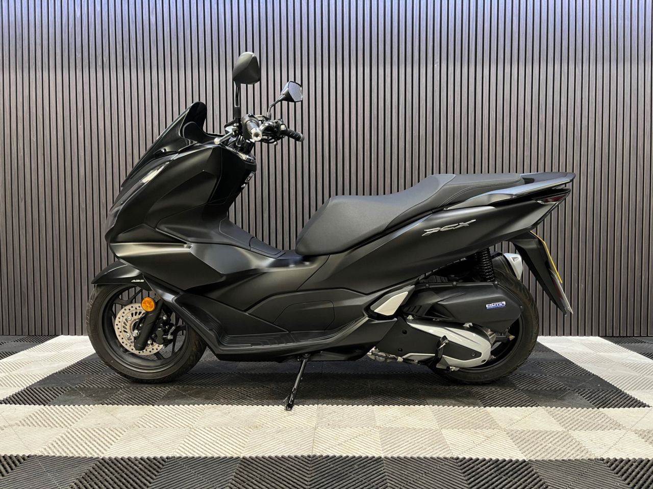 Used Honda PCX125 for sale - 78434574: Photo 9