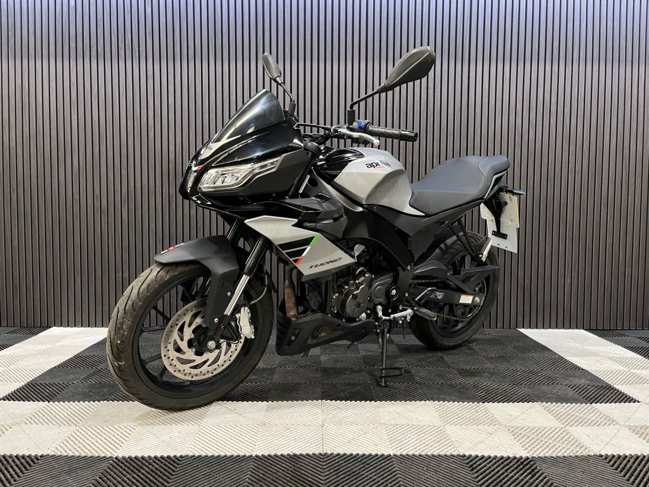Used Aprilia Tuono 125 for sale - 78435021: Photo 7