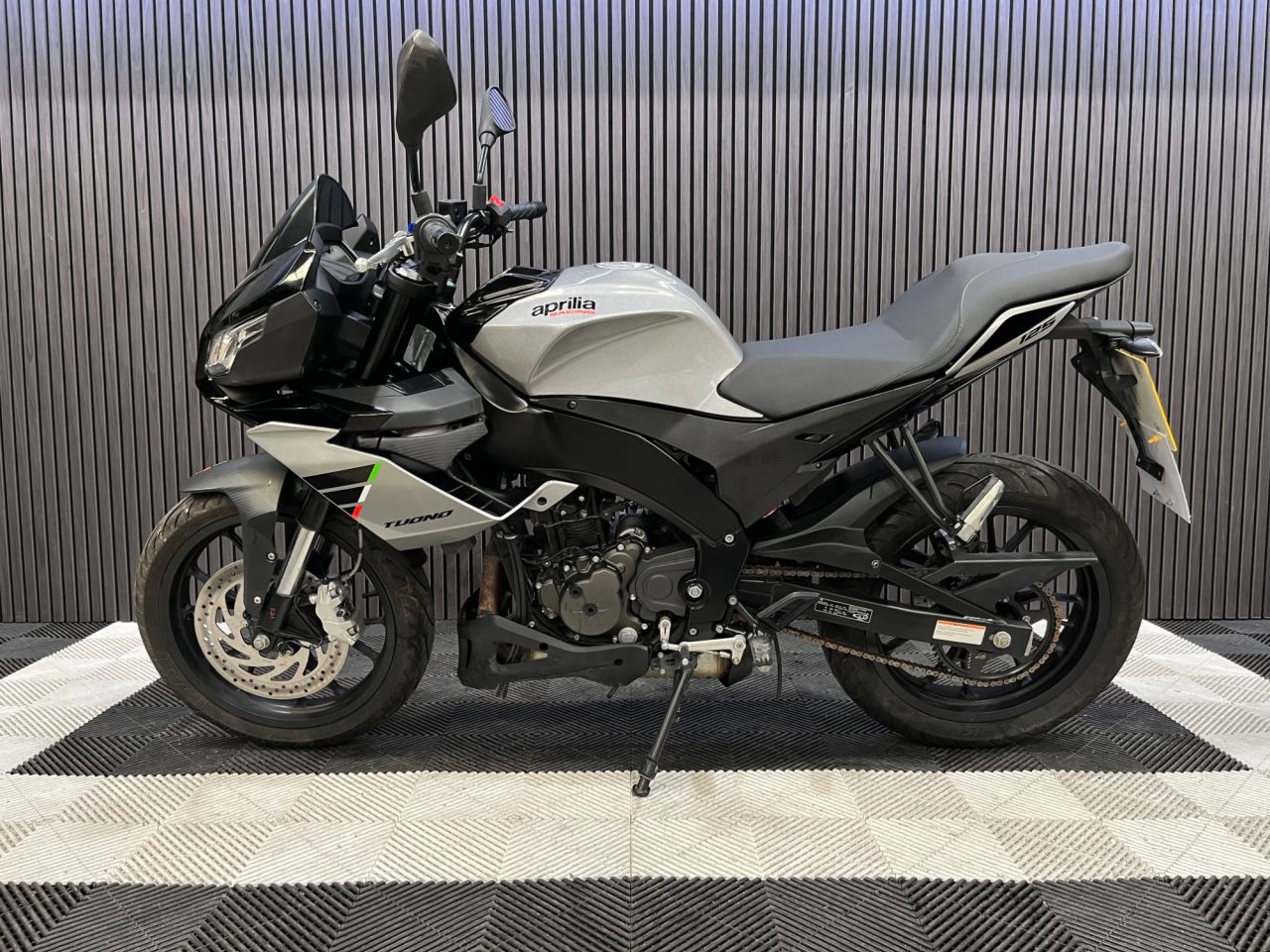 Used Aprilia Tuono 125 for sale - 78435021: Photo 9