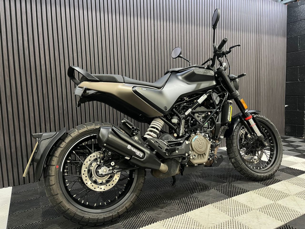Used Husqvarna Svartpilen 125 for sale - 78929843: Photo 4