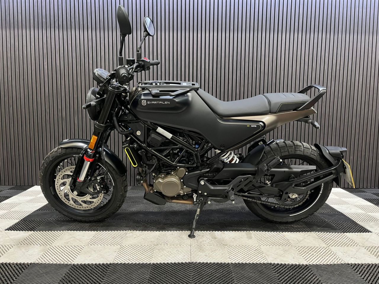 Used Husqvarna Svartpilen 125 for sale - 78929843: Photo 9