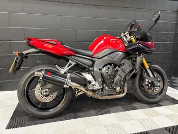 Used Yamaha FZ1 undefined for sale - bike-78435663: Photo