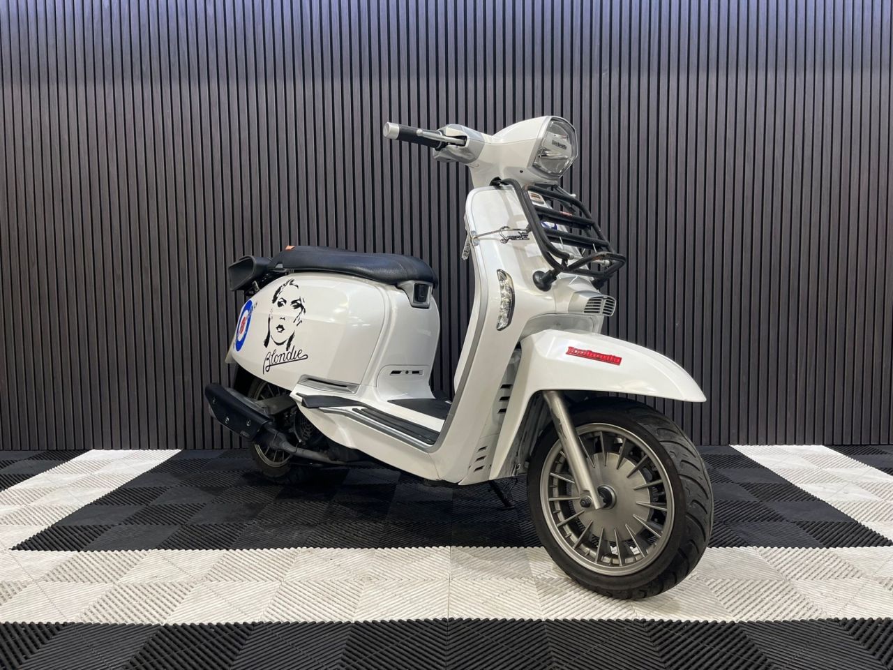 Used Lambretta V125 for sale - 78435343: Photo 6