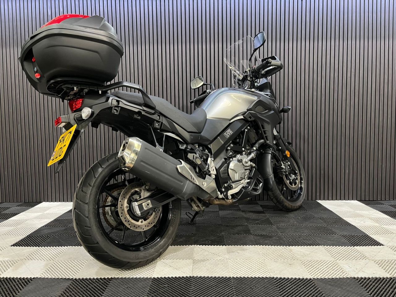 Used Suzuki DL 650 for sale - 78435700: Photo 11