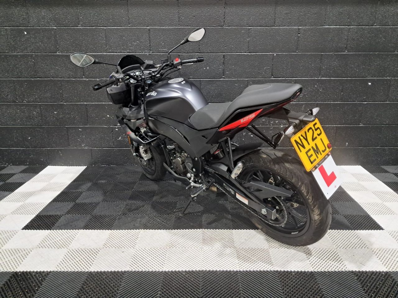 Used Aprilia Tuono 125 for sale - 78435403: Photo 10