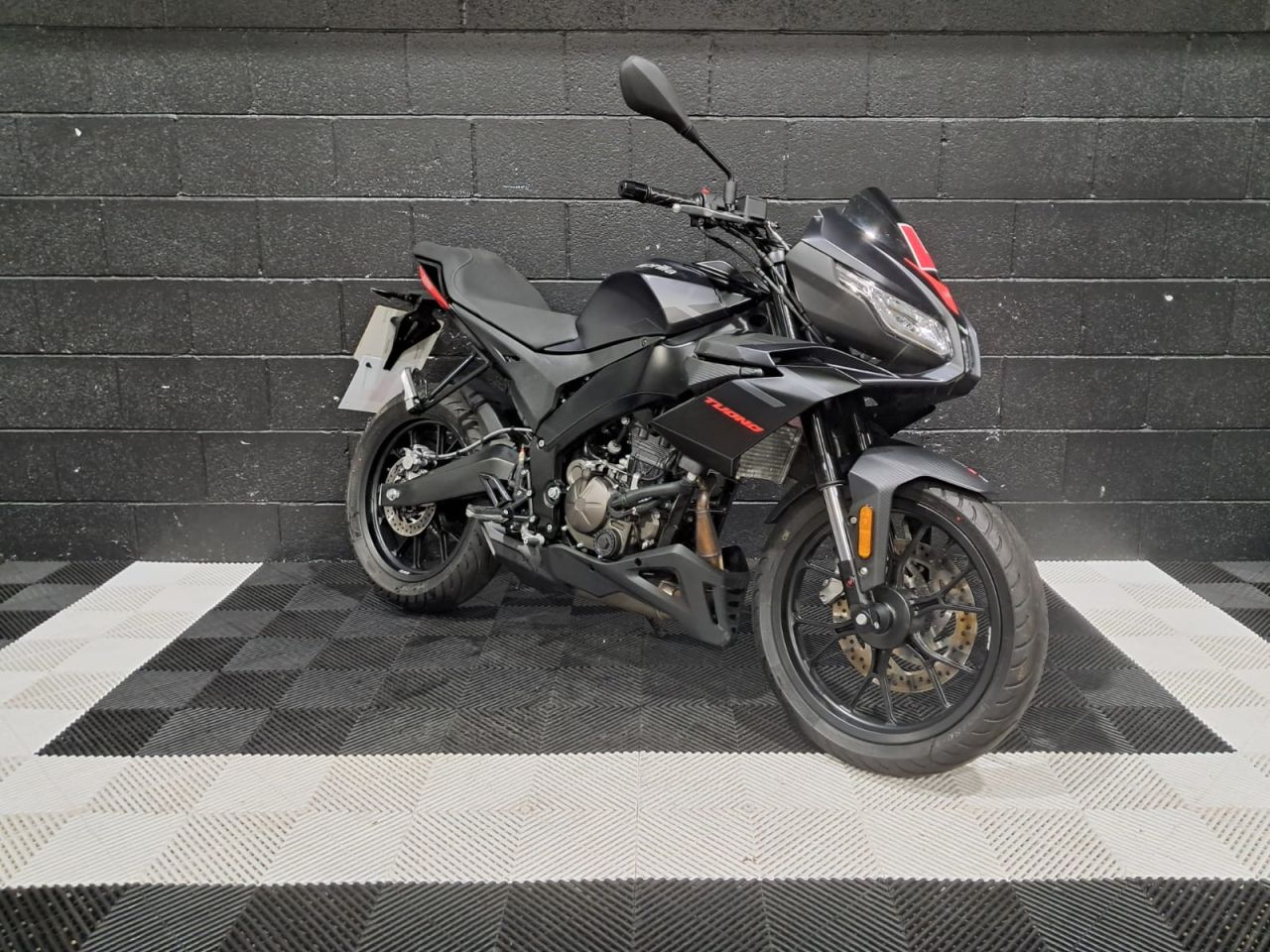 Used Aprilia Tuono 125 for sale - 78435403: Photo 6