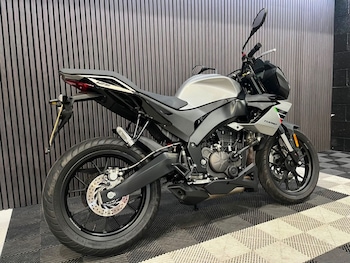 Used Aprilia Tuono 125 undefined for sale - bike-79206697: Photo