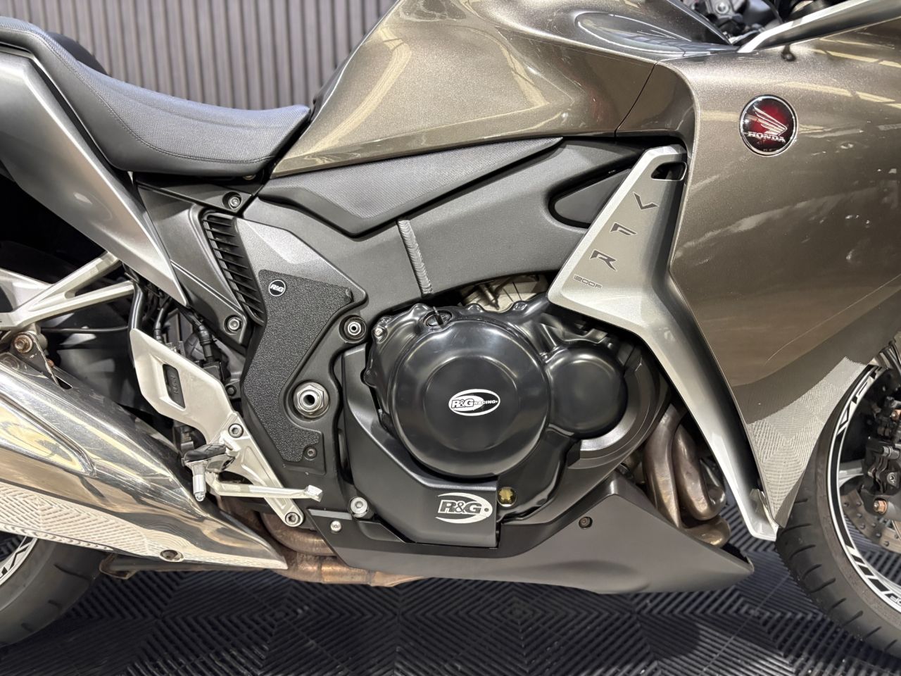 Used Honda VFR1200F for sale - 78434966: Photo 15