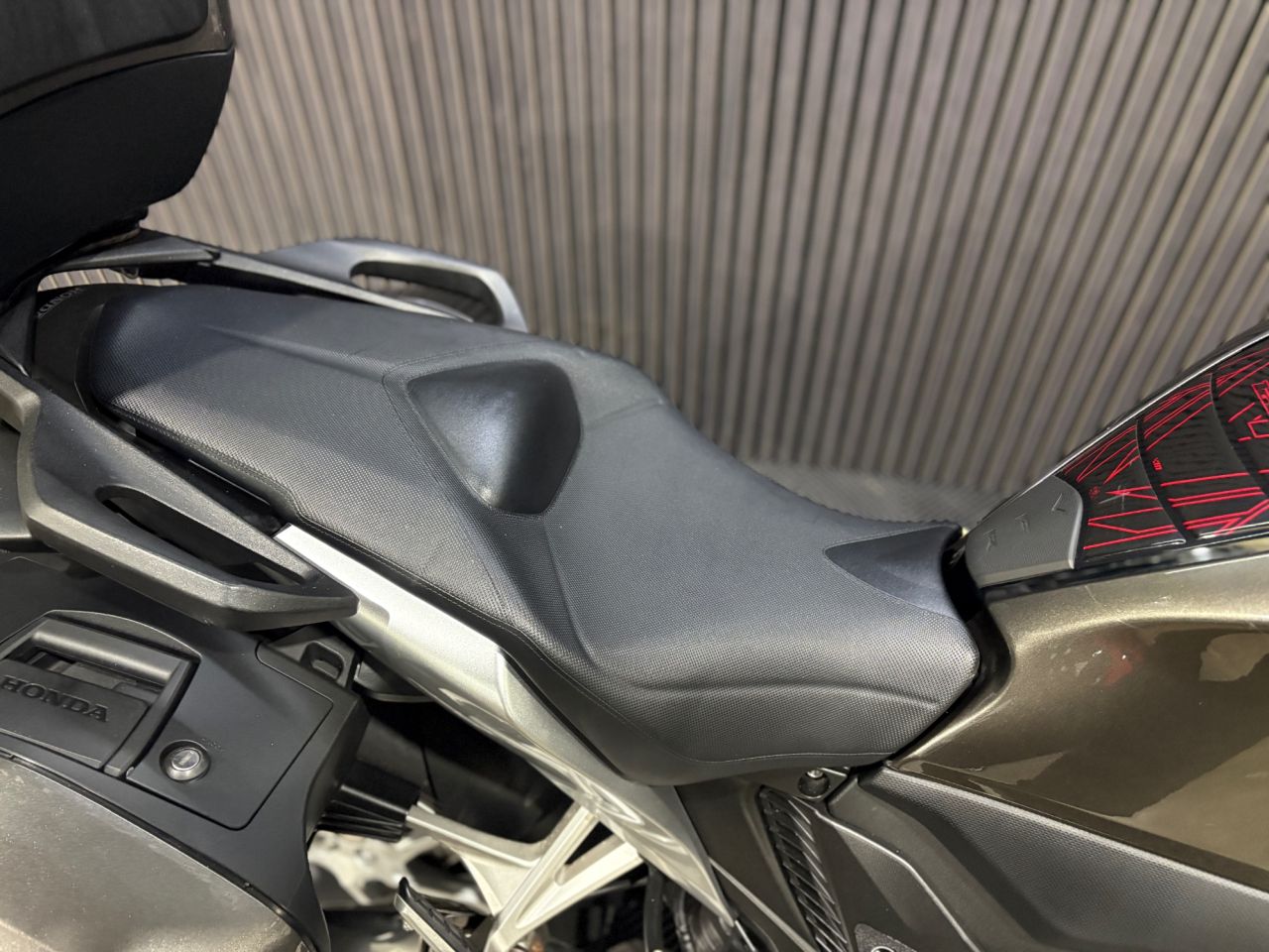 Used Honda VFR1200F for sale - 78434966: Photo 18