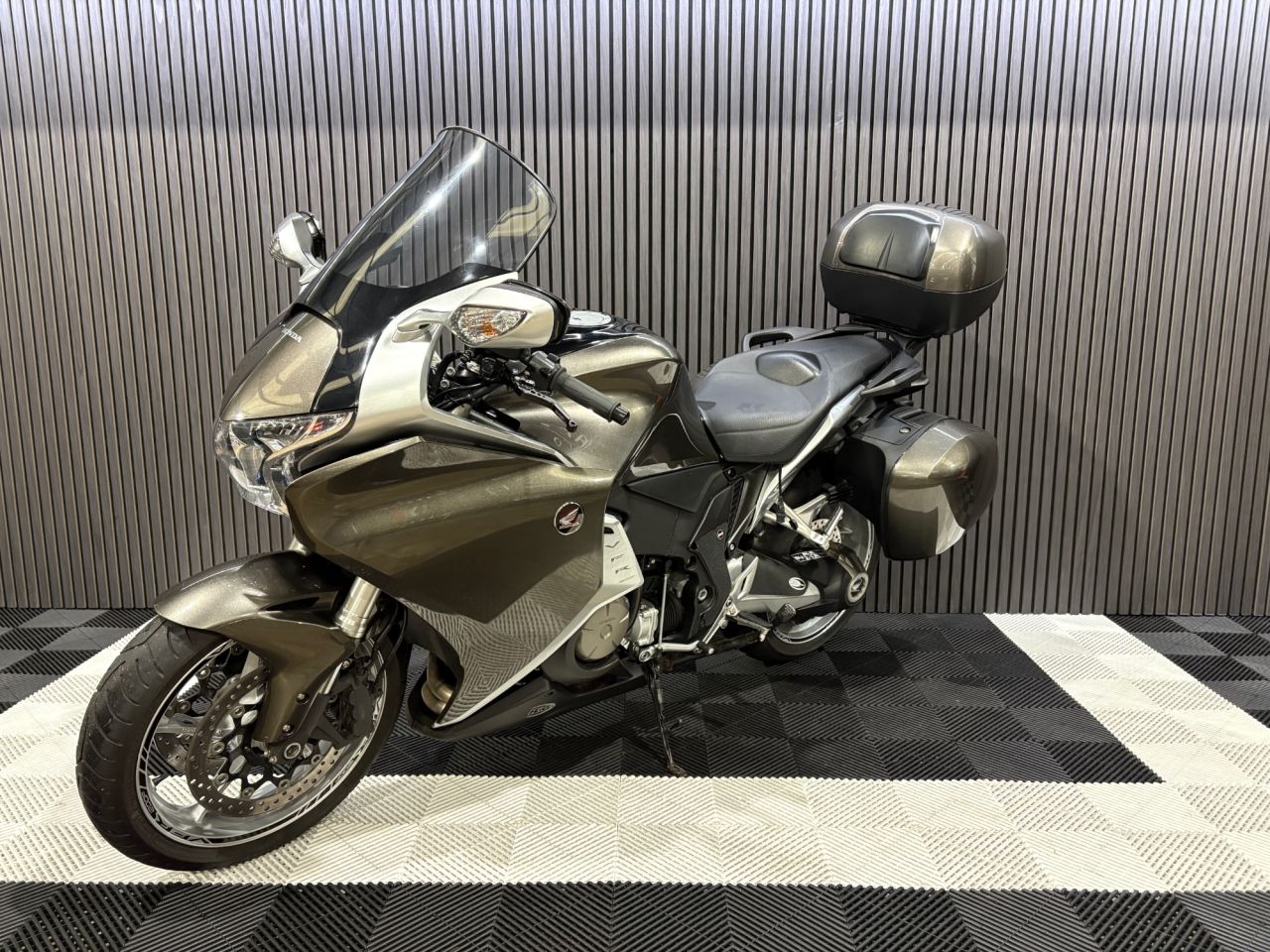 Used Honda VFR1200F for sale - 78434966: Photo 7