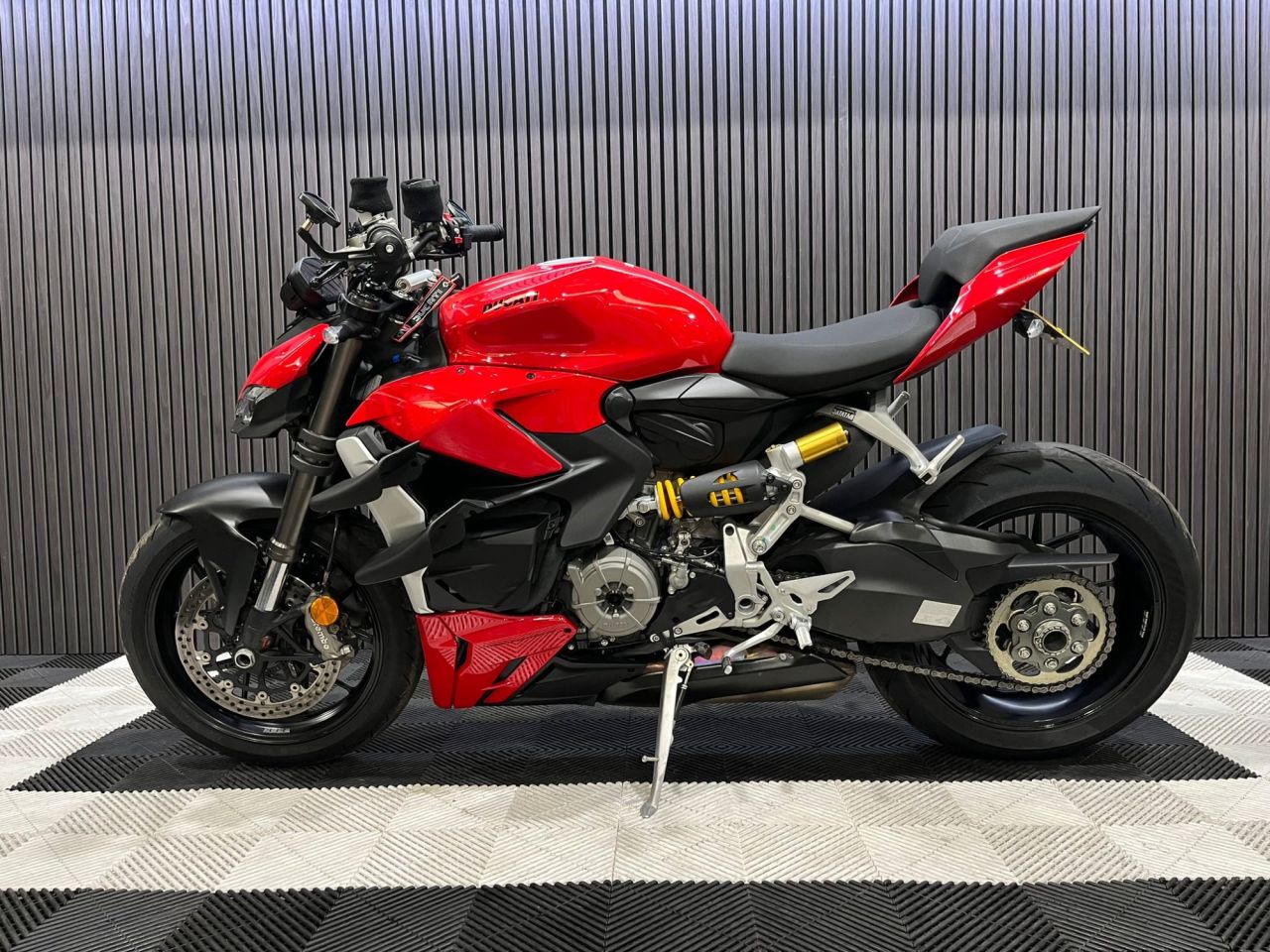 Used Ducati Streetfighter V2 for sale - 78434396: Photo 9