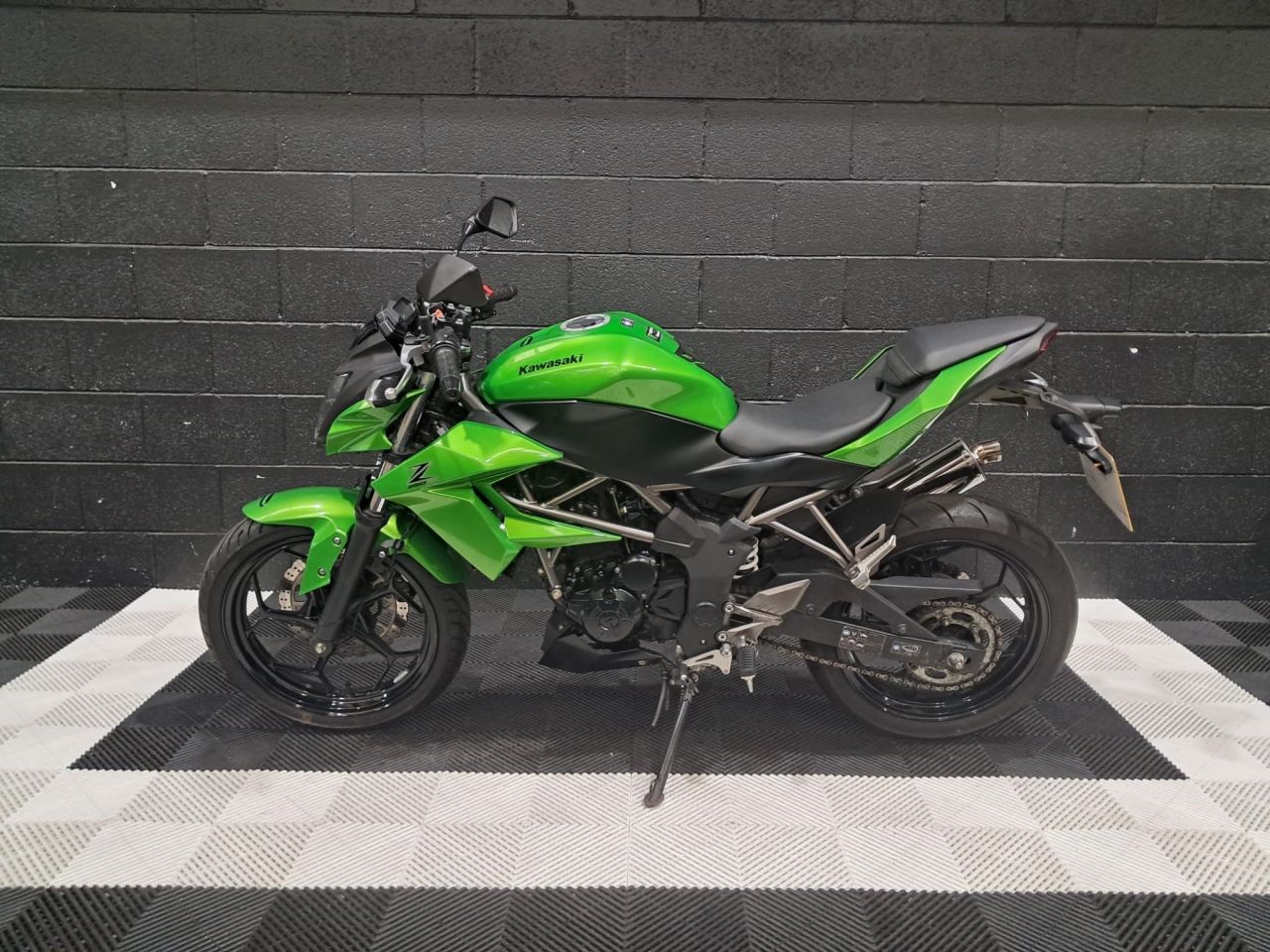 Used Kawasaki Z250 for sale - 78434876: Photo 9