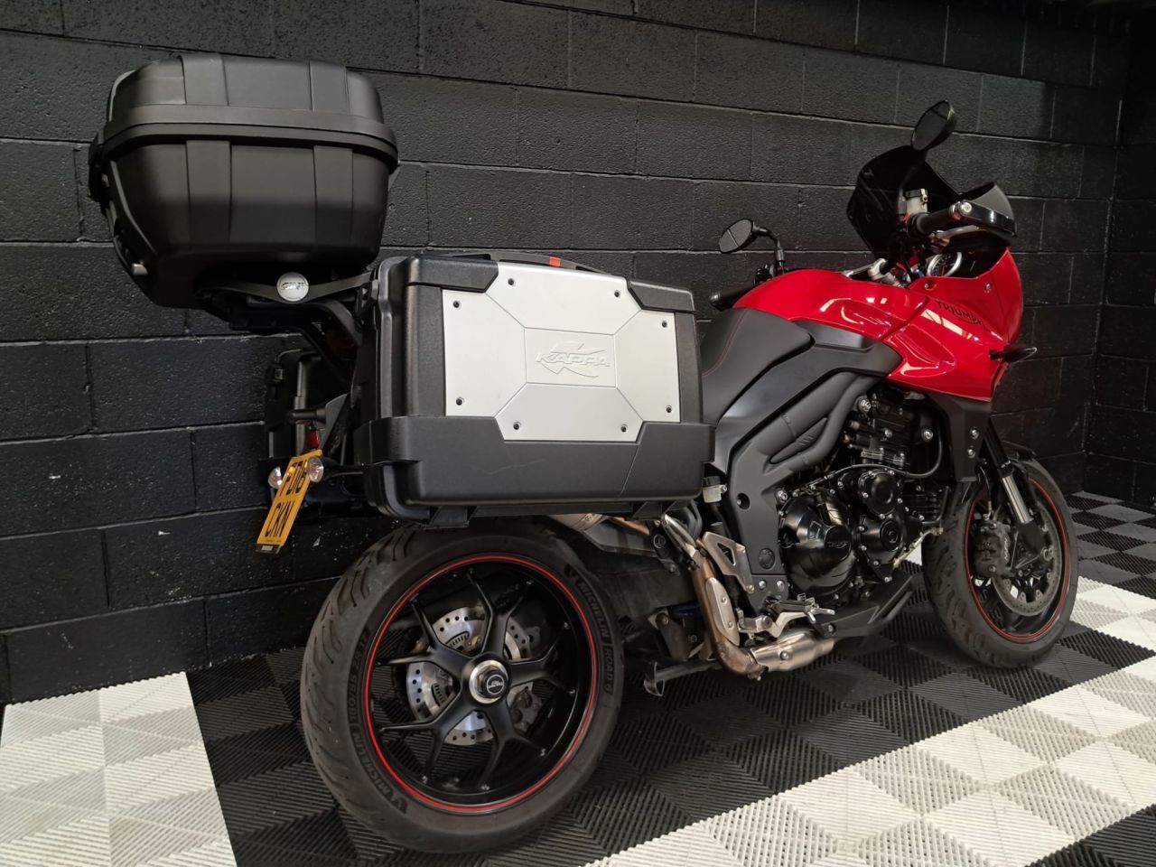 Used Triumph Tiger 1050 for sale - 78435379: Photo 4