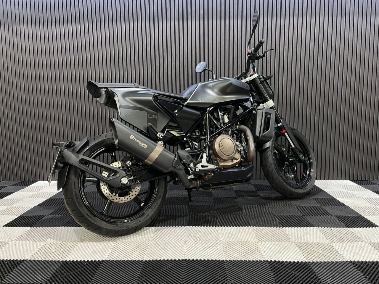 Used Husqvarna SVARTPILEN 701 for sale - 78434538: Photo 11