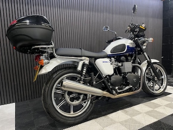 Used Triumph Bonneville 865 undefined for sale - bike-78435188: Photo