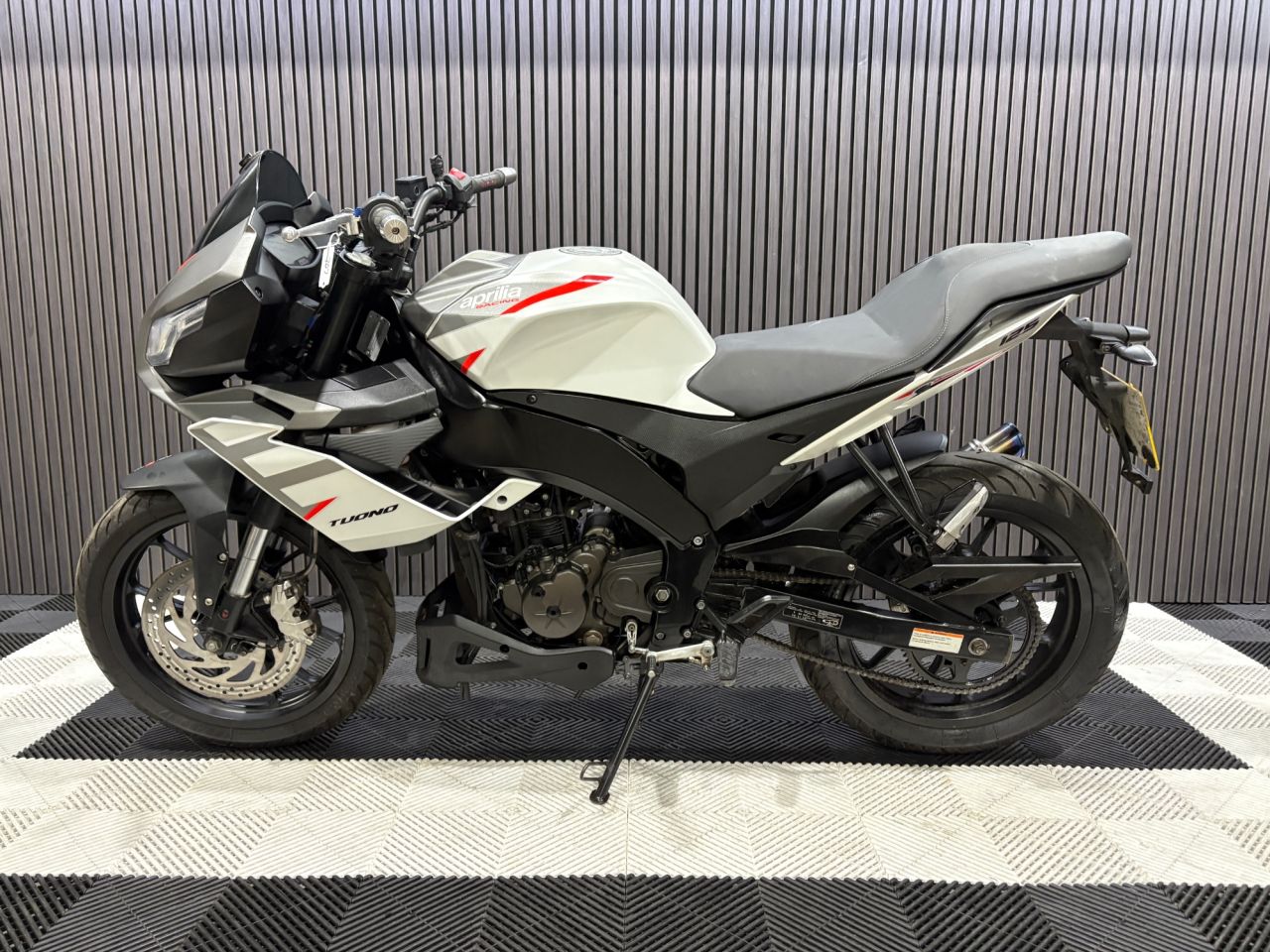 Used Aprilia Tuono 125 for sale - 78434511: Photo 9