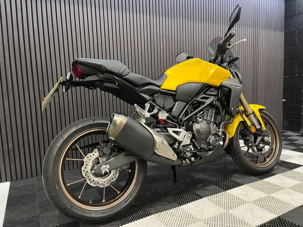 Used Honda CB300R for sale - 78435614: Photo 4