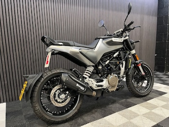 Used Husqvarna Svartpilen 125 undefined for sale - bike-78435014: Photo