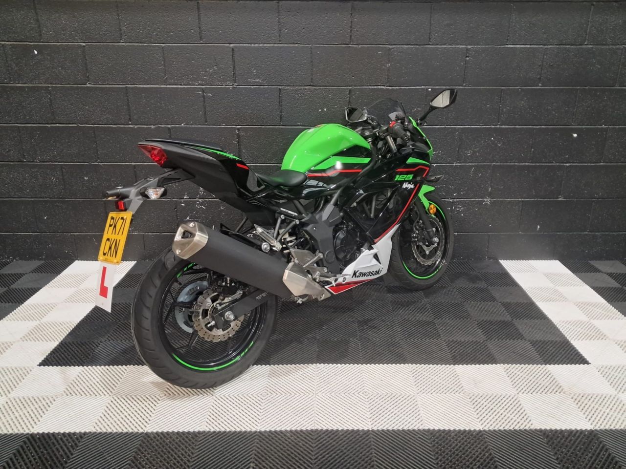 Used Kawasaki Ninja 125 for sale - 78435750: Photo 11