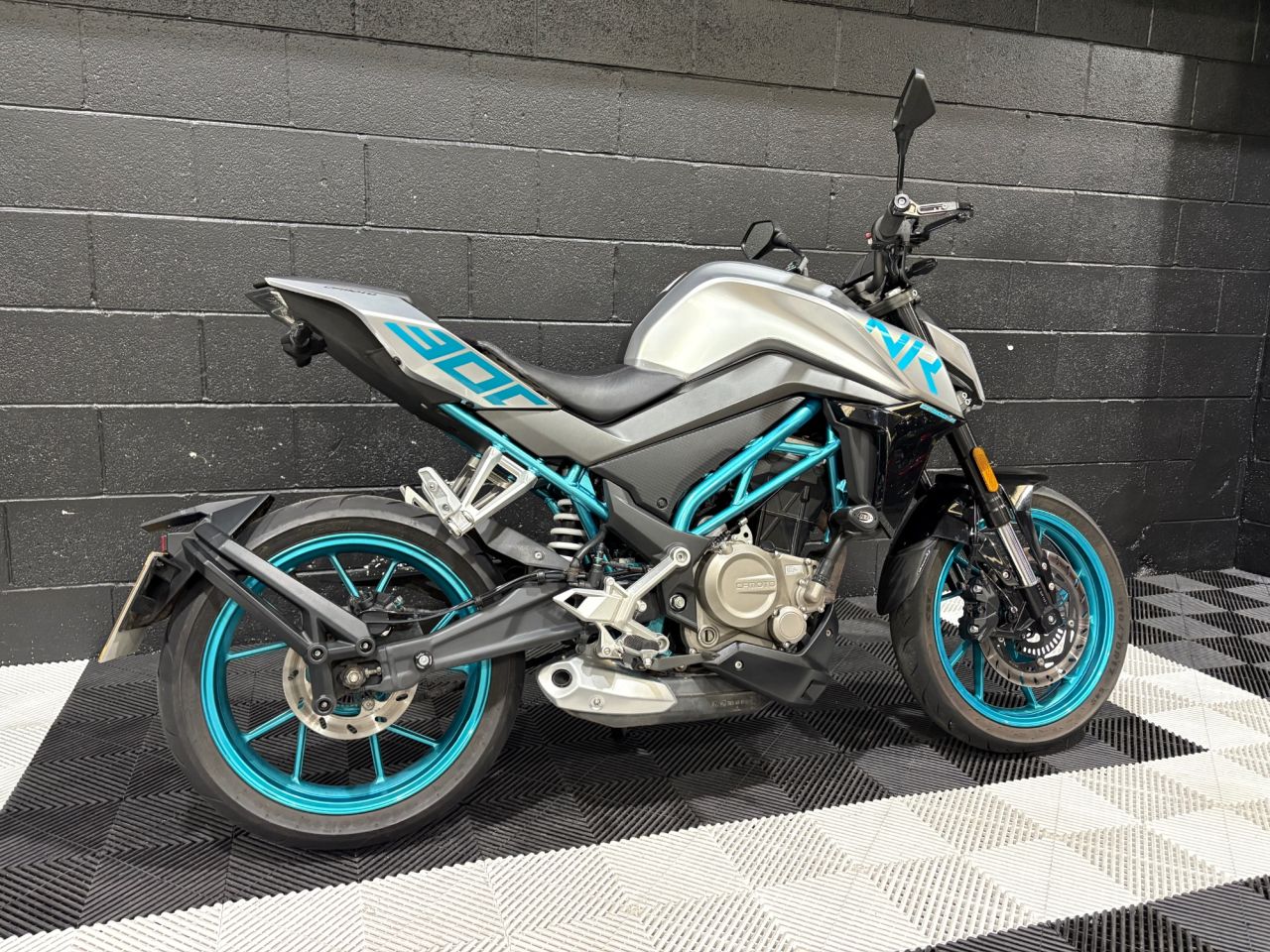 Used CFMOTO 300NK for sale - 78929844: Photo 4