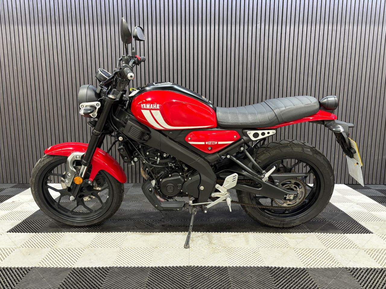 Used Yamaha XSR125 for sale - 78857937: Photo 9