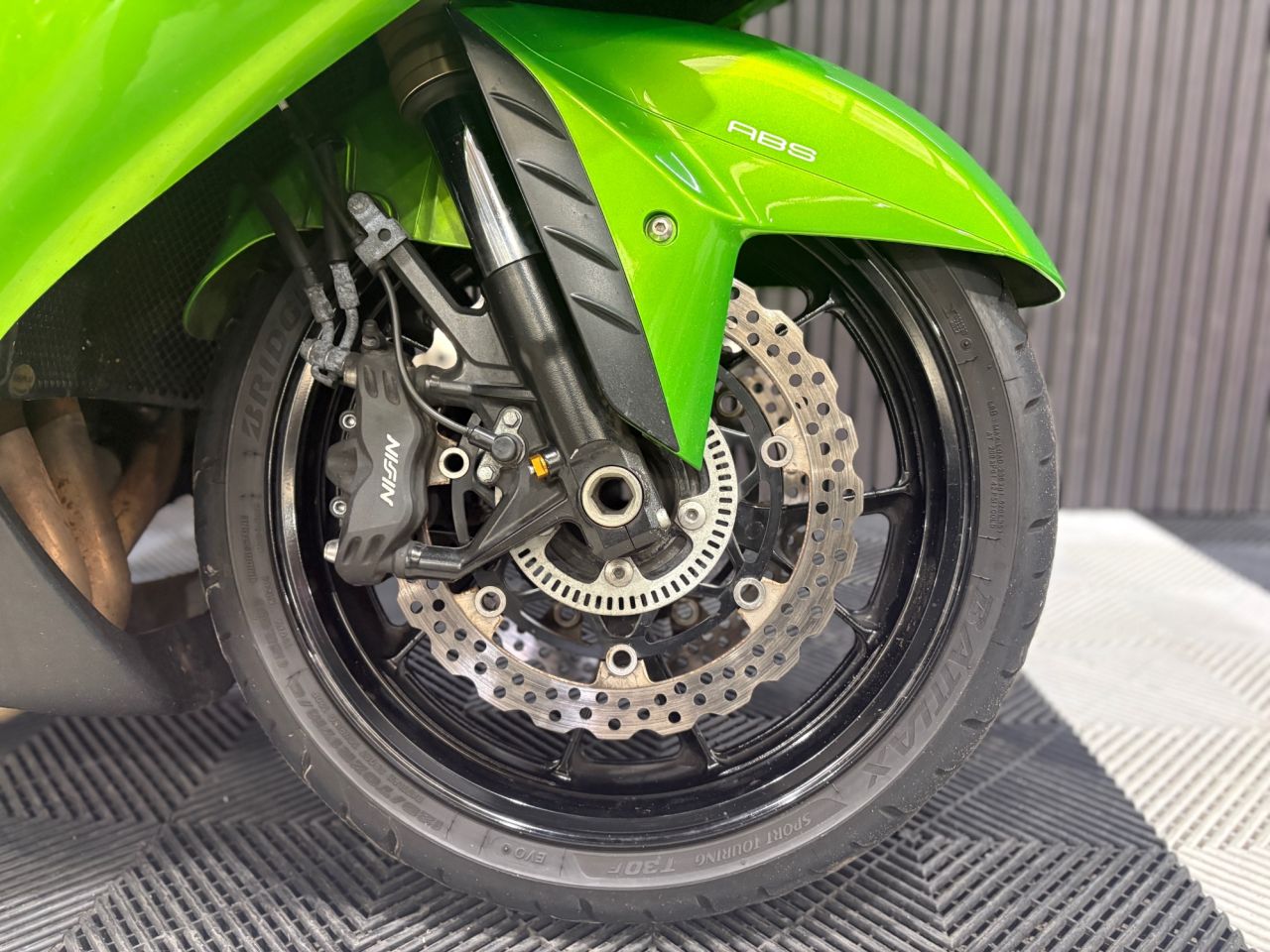 Used Kawasaki ZZR1400 for sale - 78859453: Photo 12