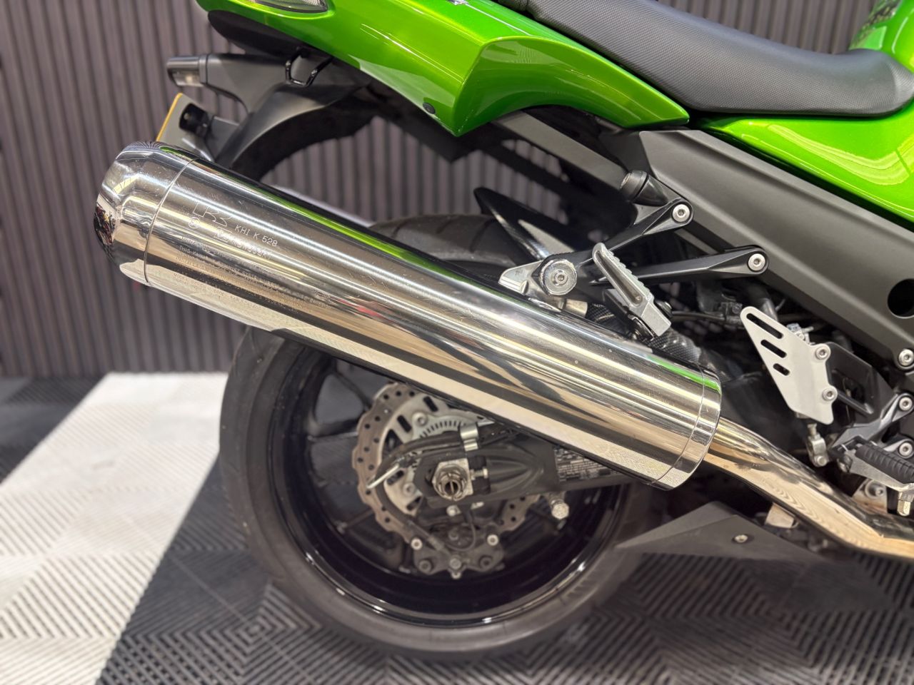 Used Kawasaki ZZR1400 for sale - 78859453: Photo 15
