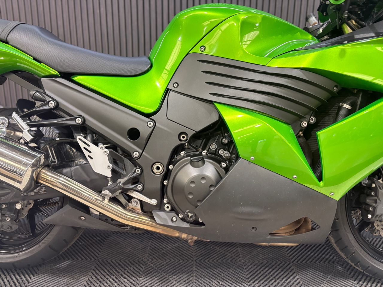 Used Kawasaki ZZR1400 for sale - 78859453: Photo 16