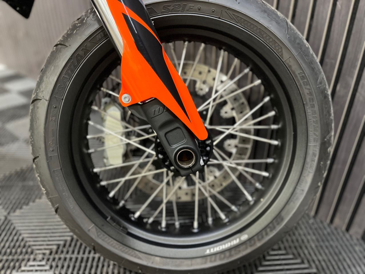 Used KTM 690 SMC R for sale - 78434803: Photo 14
