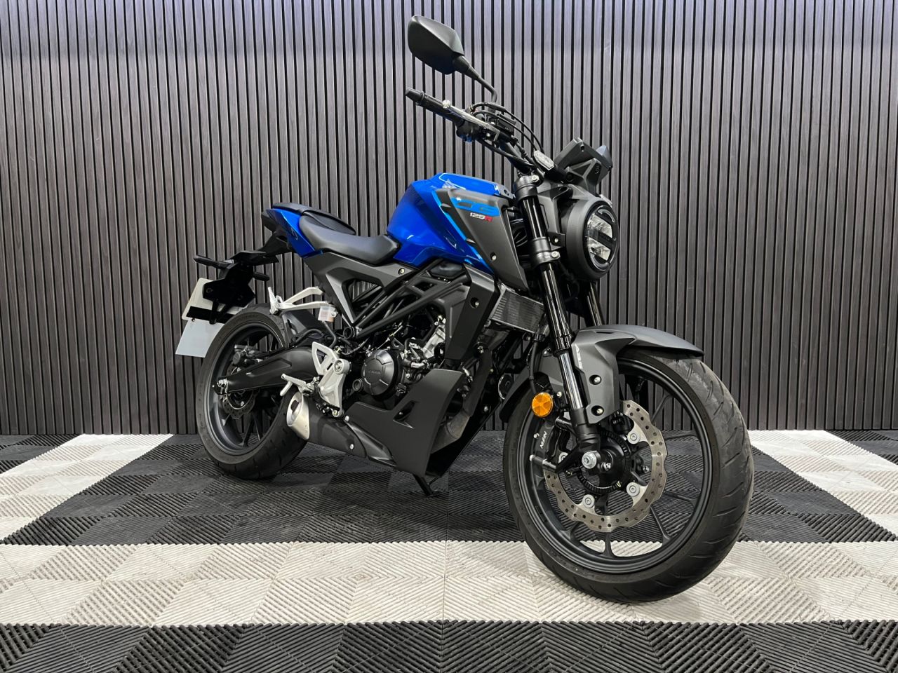 Used Honda CB125R for sale - 78552391: Photo 6
