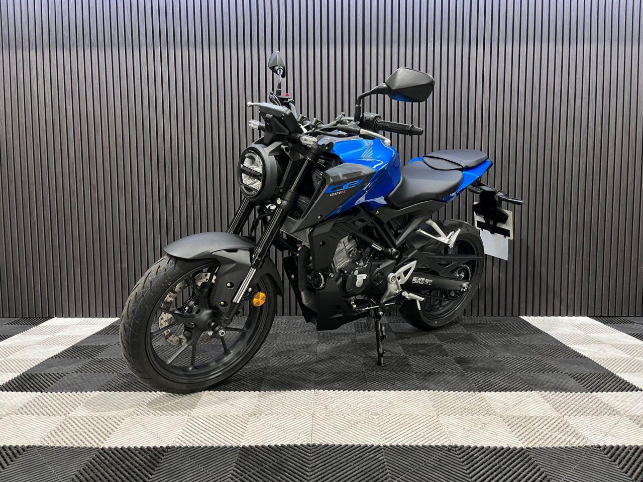 Used Honda CB125R for sale - 78552391: Photo 7