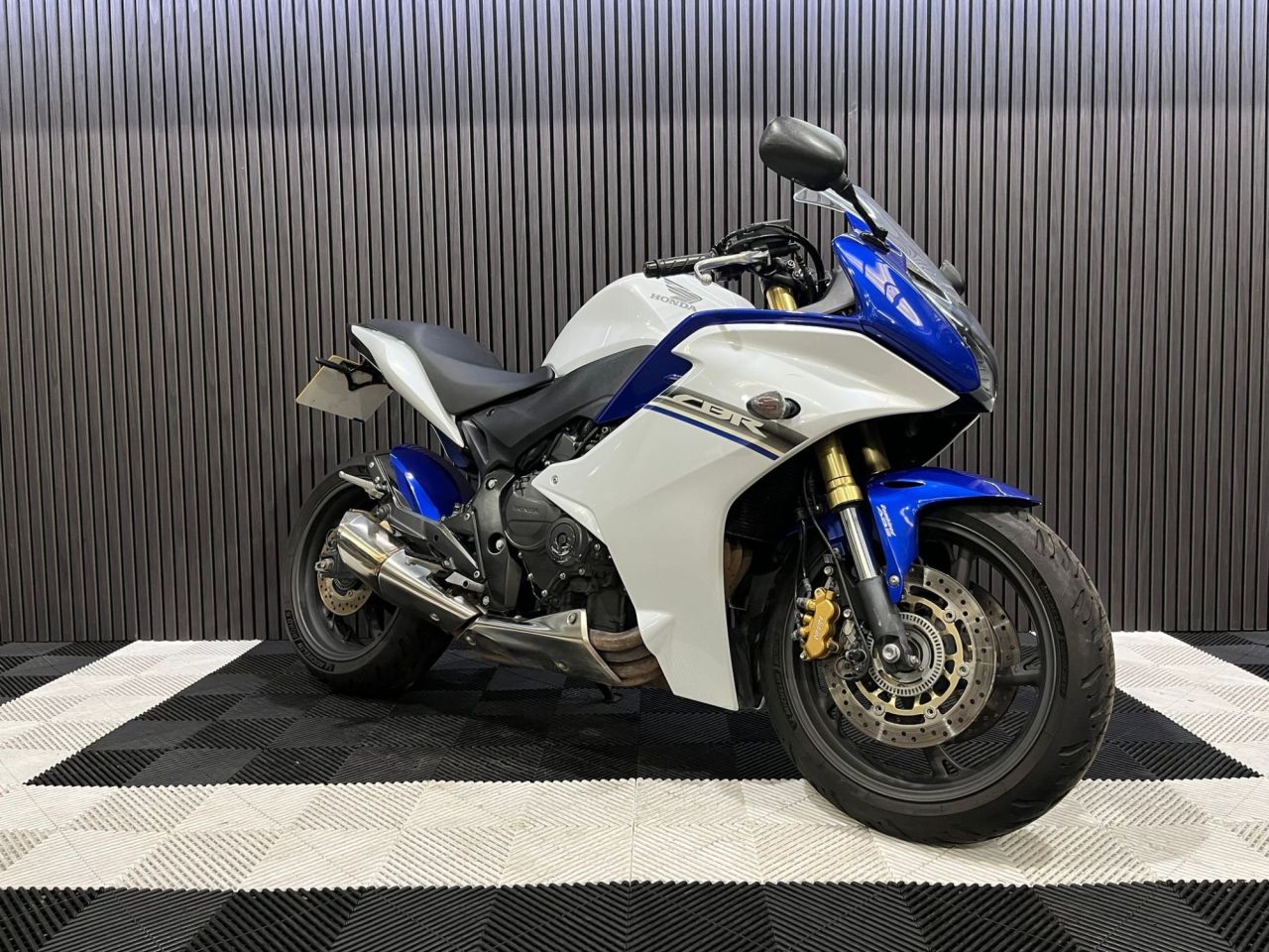 Used Honda CBR600F for sale - 78435624: Photo 6