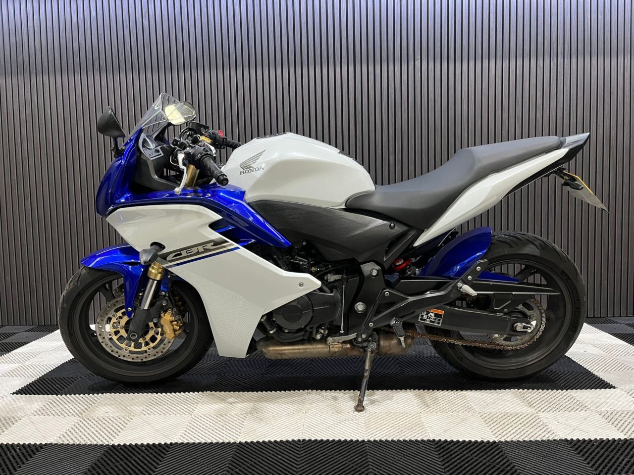 Used Honda CBR600F for sale - 78435624: Photo 9