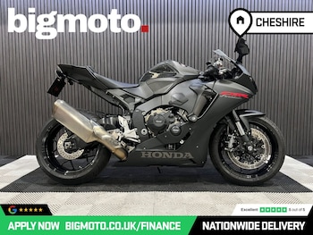 Used Honda CBR1000RR Fireblade undefined for sale - bike-78970452: Photo