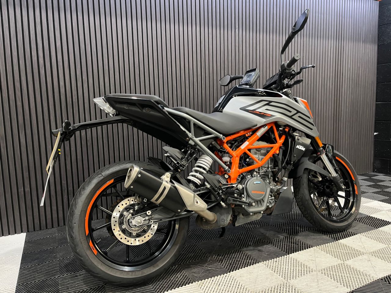 Used KTM 125 Duke for sale - 78435049: Photo 4