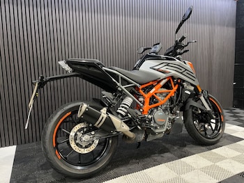 Used KTM 125 Duke undefined for sale - bike-78435049: Photo
