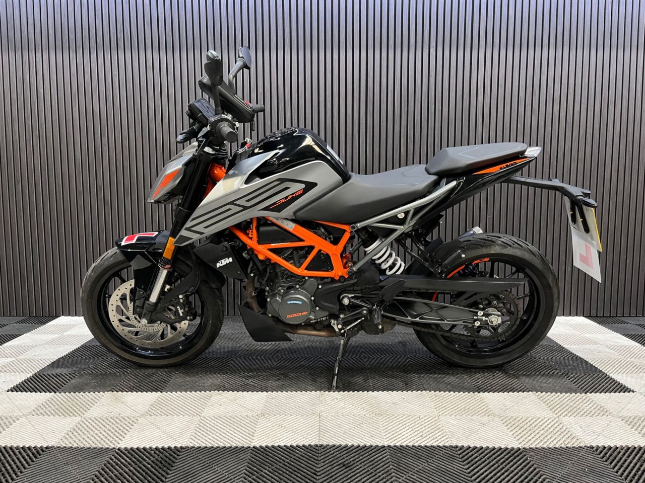 Used KTM 125 Duke for sale - 78435049: Photo 9