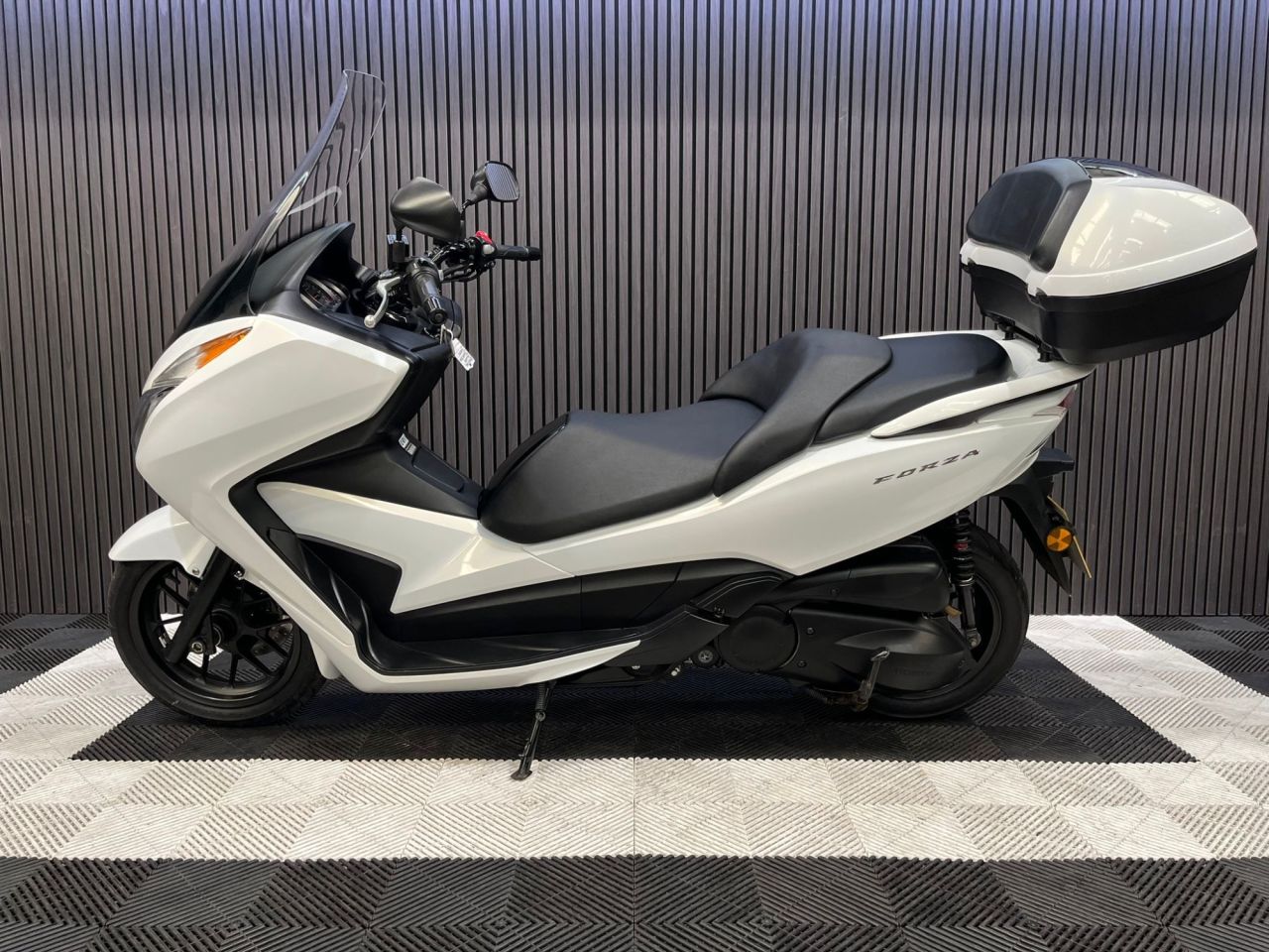 Used Honda NSS300 FORZA for sale - 78640121: Photo 9