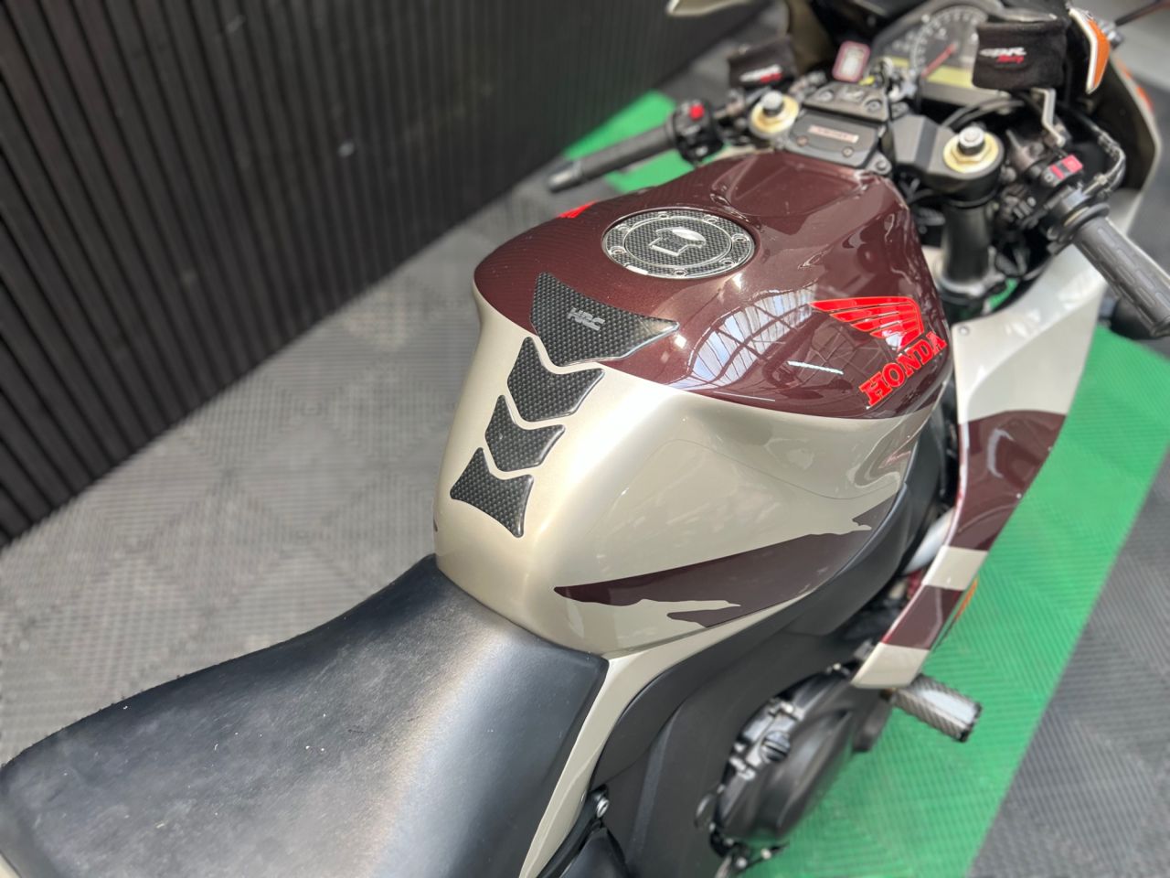 Used Honda CBR1000RR Fireblade for sale - 78552386: Photo 16