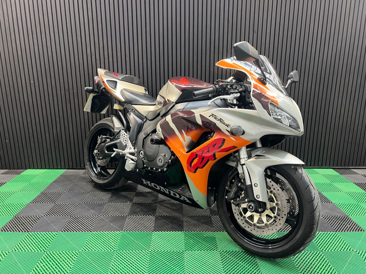 Used Honda CBR1000RR Fireblade for sale - 78552386: Photo 6