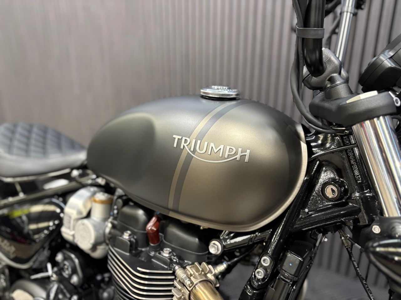 Used Triumph Bobber for sale - 78435526: Photo 15