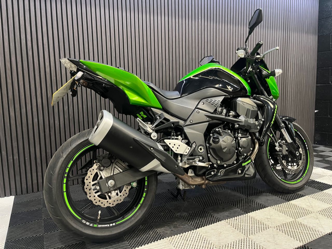 Used Kawasaki Z750 for sale - 78722727: Photo 4