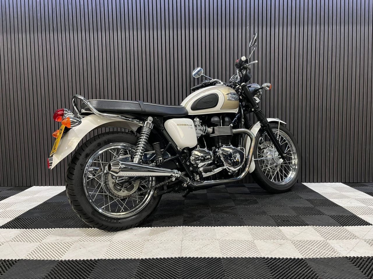 Used Triumph Bonneville T100 for sale - 78435599: Photo 11
