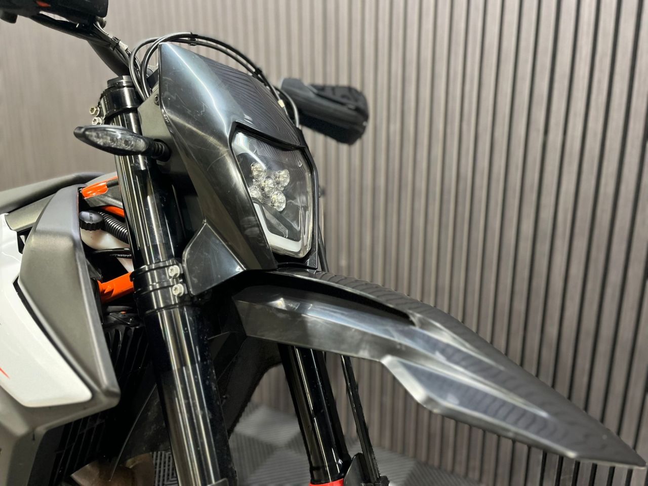 Used KTM 690 SMC R for sale - 78435577: Photo 17