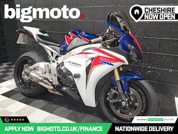 Used Honda CBR1000RR Fireblade undefined for sale - bike-78435352: Photo