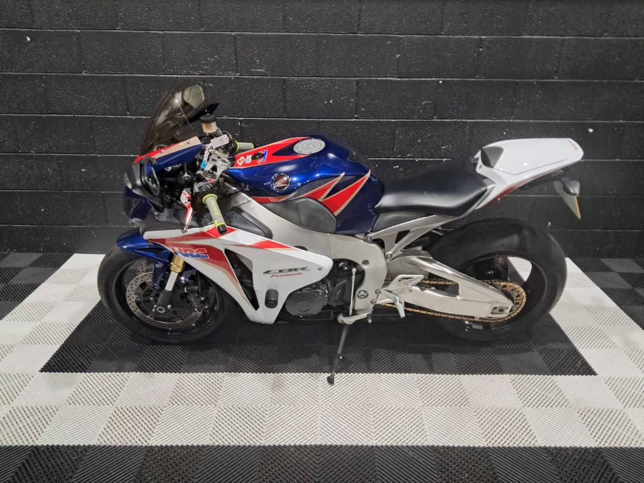 Used Honda CBR1000RR Fireblade for sale - 78435352: Photo 9